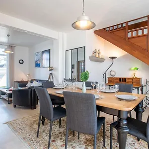 https://apartment-les-elfes.inbrittany.com